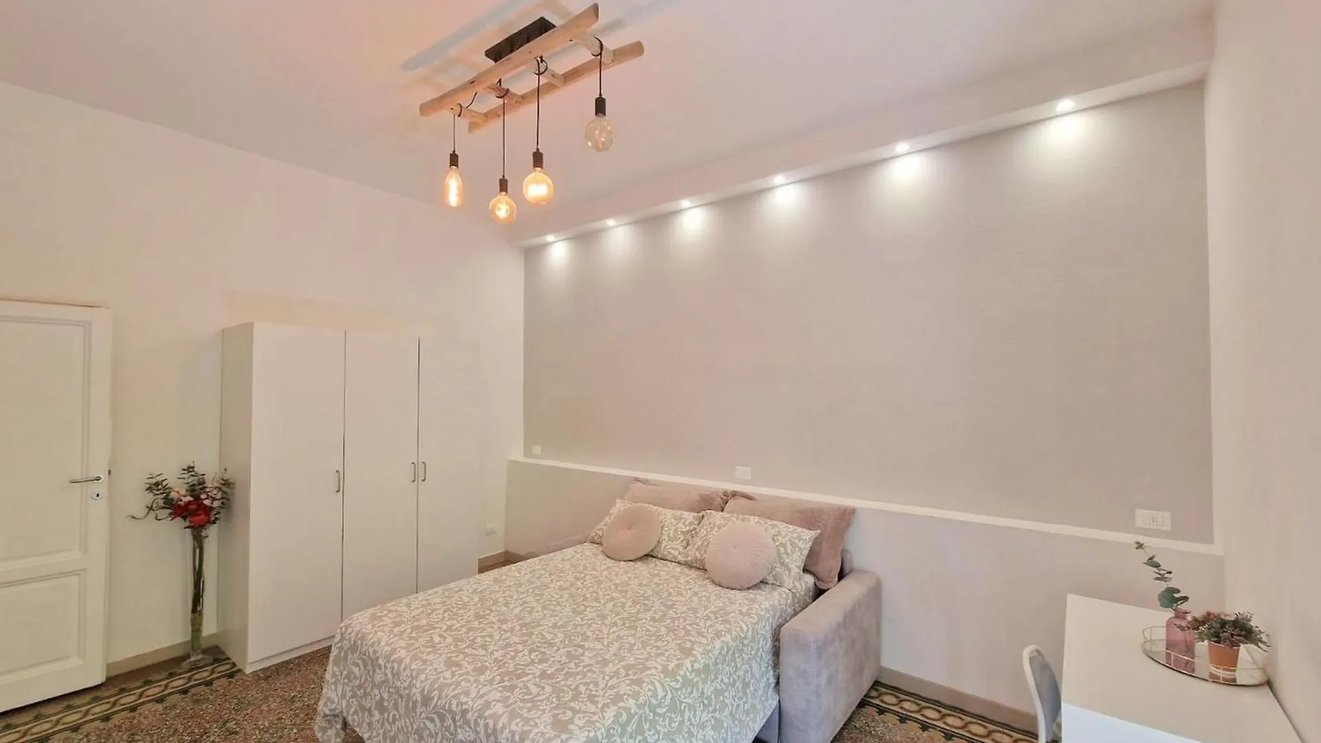 Fabbroni Apartment By Florence Sweet Homes